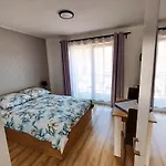 Homestay Sosnowe Zacisze - Goscinne Blisko Jeziora