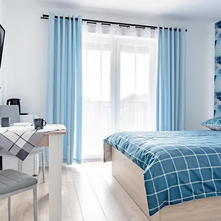 Sosnowe Zacisze - Pokoje Goscinne Blisko Jeziora *