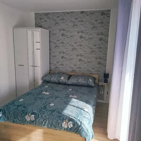 Homestay Sosnowe Zacisze - Nowoczesne Blisko Jeziora Swornegacie
