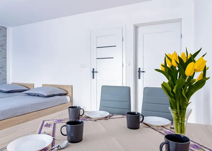 Sosnowe Zacisze - Goscinne Blisko Jeziora 民宿