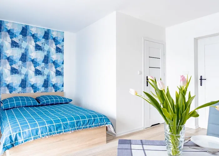 Sosnowe Zacisze - Goscinne Blisko Jeziora 斯沃尔纳加西耶