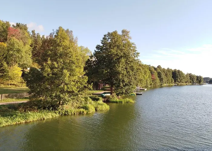 Sosnowe Zacisze - Goscinne Blisko Jeziora * 斯沃尔纳加西耶