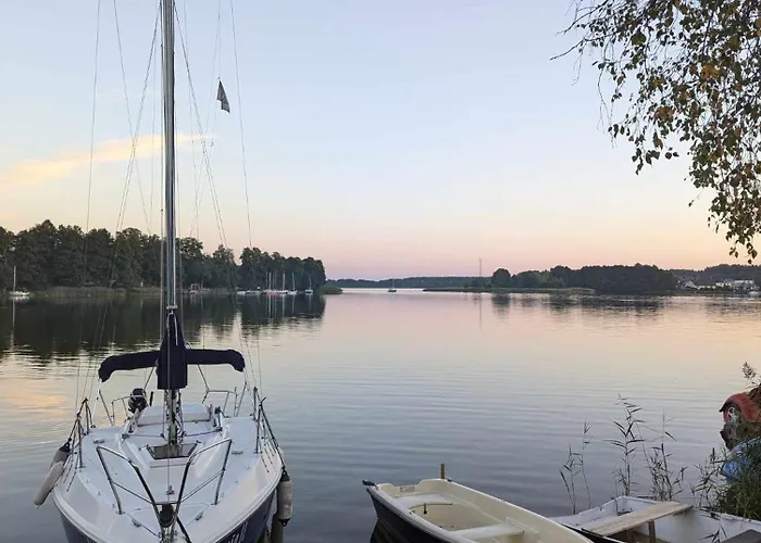 Sosnowe Zacisze - Goscinne Blisko Jeziora * 斯沃尔纳加西耶