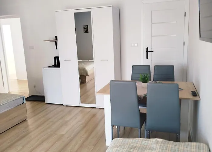 民宿 Sosnowe Zacisze - Goscinne Blisko Jeziora *