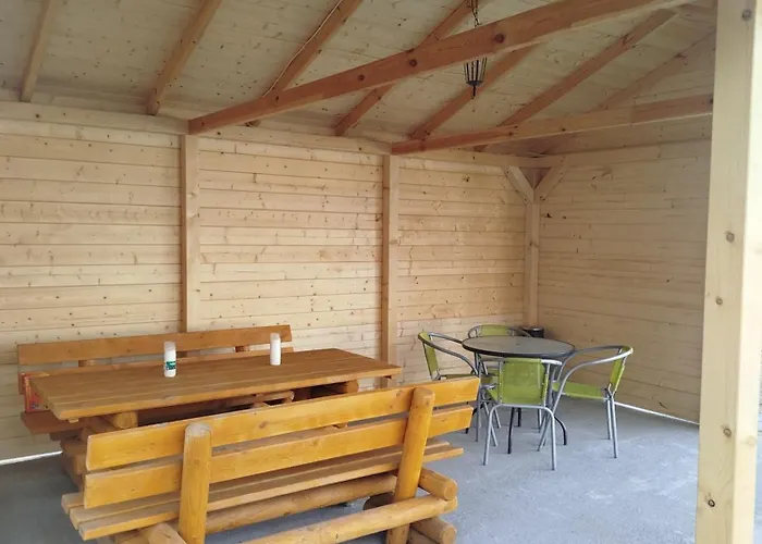 民宿 Sosnowe Zacisze - Goscinne Blisko Jeziora