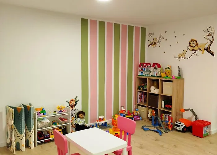 Sosnowe Zacisze - Goscinne Blisko Jeziora 民宿